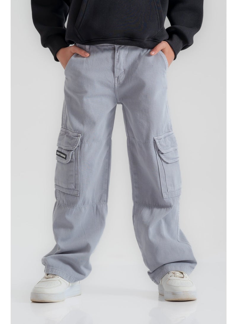 سي إن جينز وير كيدز بنطلون كارجو أولادي سادة بقصة واسعة - Image 3